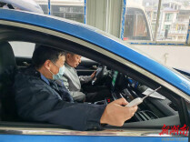 永顺县为出租车计价器集体“体检”