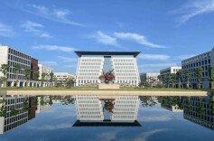 上海985领导任福耀常务副校长，产业大佬们几百亿投建，催生民企名校新路