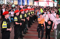 5秒!他们托住了……