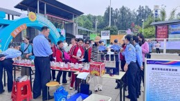 湘潭市：赏园中春色 树禁毒新风