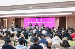 谈到中国排球发展时，赖亚文讲了一件“小事”