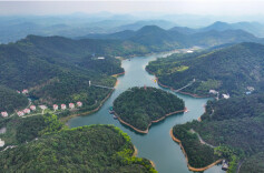 湖南日报要闻头条|建设具有世界影响的城市群生态绿心