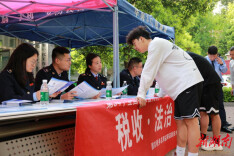税惠春风进校园 普法宣讲助启航