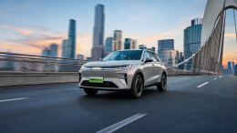 要做智驾电混SUV的“六边形战士”,二代哈弗枭龙MAX上市