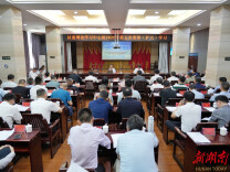 曾平原主持区委理论学习中心组2025年第五次集体（扩大）学习