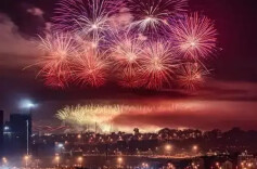 岳麓山评论丨面对行业高峰奋起直追