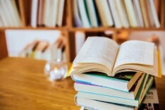 三湘时评丨愿我们勤于读书，不只在世界读书日