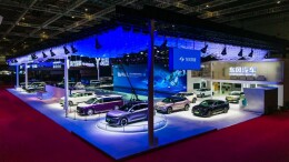 东风汽车携“天元智能”亮相上海车展，“一核双基双元”重塑行业智能化标杆