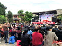 非遗之花在十三村绽放  多国摄影师共赏文化魅力