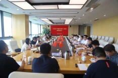 “岳阳市产城融合规划” 新港区调研座谈会召开