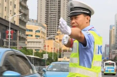 马路上的“五线谱”！长沙交警用细节守护城市脉搏