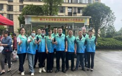 便民服务进社区，暖心行动获点赞