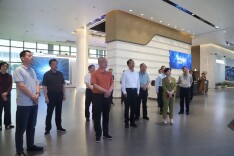 四川省人大常委会一行赴新港区调研