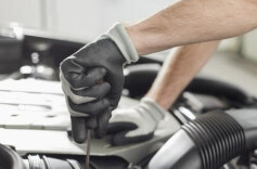 离谱的新能源汽车维修