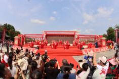 喜事“临”门·幸福“湘”约 临湘举行首届职工集体婚礼