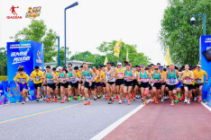 热跑共筑健康生活 “中乔杯”欢乐跑点燃健身热情