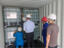 岳阳首开危化品直航俄罗斯航线