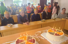 端午佳节将至 资兴市爱心人士为170余名老人送温暖