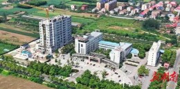 奋进当“夏” “医”键加速——君山区人民医院改扩建项目建设进度已达七成，预计年底完工