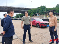 曾平原督导违规垂钓整治工作