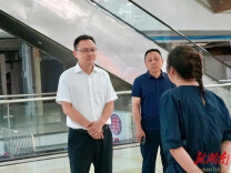 白再兴调研东茅岭街道老旧街区改造、城市更新工作