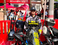 “让考生放心考、安心考！”长沙公安女特警护航高考，为考生撑起平安伞