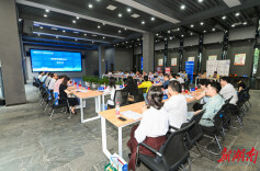 “政银企”三方对接赋能雨花经开区新能源汽车产业集群