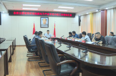 王启武听取机械电子产业专项小组工作情况汇报