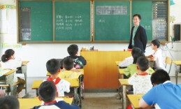 乡村教师日志丨黄汉国：40年默默呵护，只为花儿绽放