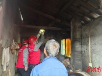 辰溪县供电公司:贴心服务助力村民安全度夏