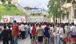 筑牢安全防线 守护生命之光——泸溪县武溪镇第二小学开展消防与防溺水安全实战演练