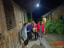 永顺县石堤镇筑起防汛“避风港”