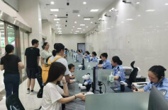 暑假临近，长沙公安再次开设“夜间办证专场”，真暖心！