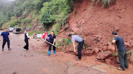 齐心协力保平安，风雨同行显担当——芷江罗卜田乡干群抗灾救灾纪实