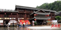 通道：景区全力开展灾后清淤工作