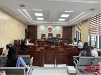 岳阳楼区劳动争议巡回仲裁庭开进法院