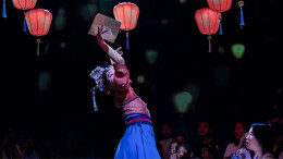 模糊的不是光影，是未被定义的夏天……