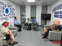 以案反诈|六旬老人两次险失43万养老钱，幸亏被他们及时拦下