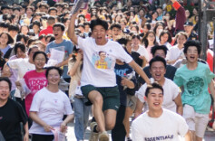 好评中国｜一往无前，青春出彩