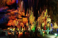 梅山龙宫的石语