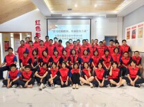 长郡外国语实验中学2416班47名学生化身红船小讲解