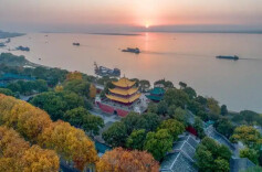 岳阳市着力满足老年人养老服务需求——暖心服务润物无声 幸福养老触手可及