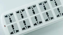 警惕万能、两芯插座！家用开关插座选购把好“安全关”