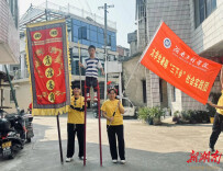 体验非遗高跷 推广传统文化  湖南工程学院“三下乡”实践团走进湘乡