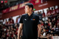 双面“球痴”周鲁男