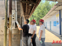 溆浦县双井镇人大代表联络站组织开展安全生产“三法一条例两办法”执法检查