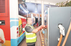 通宵“投喂”，让车辆满电出发