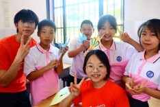 南华学子开展乡村科技夏令营 医学知识变趣味实验