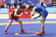 823名青少年“跤”逐梅山 2025省青少年国际式摔跤锦标赛新化开赛