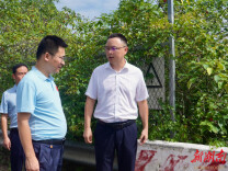 白再兴在南、北港河开展巡河工作